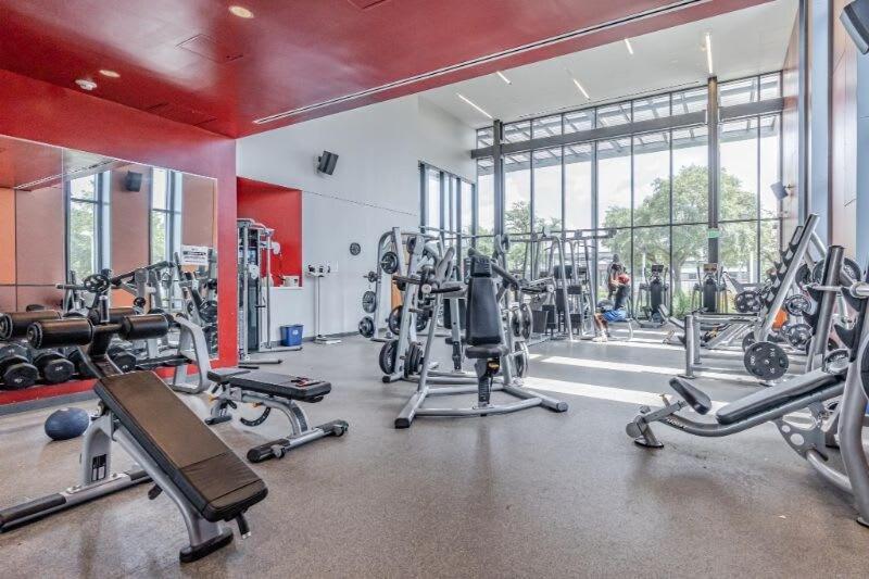 Htx Dtown Apt I Sleeps 7 Wi-Fi Parking Free Gym 休斯敦 外观 照片