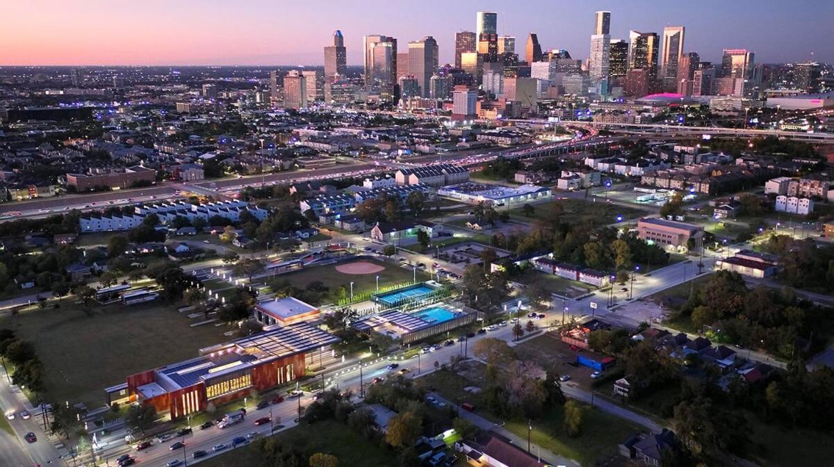 Htx Dtown Apt I Sleeps 7 Wi-Fi Parking Free Gym 休斯敦 外观 照片